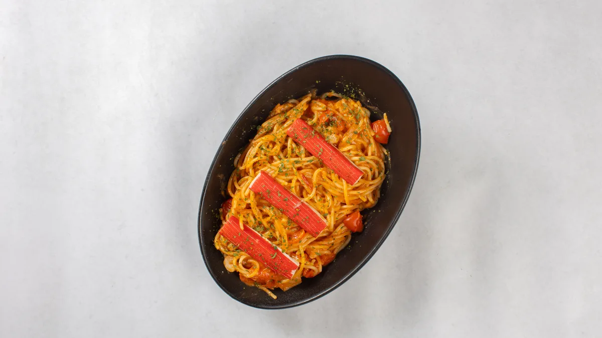 Spaghetti sa surimima i kozicama