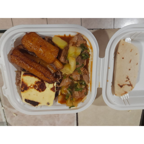 Pinto con Carne y Queso Frito