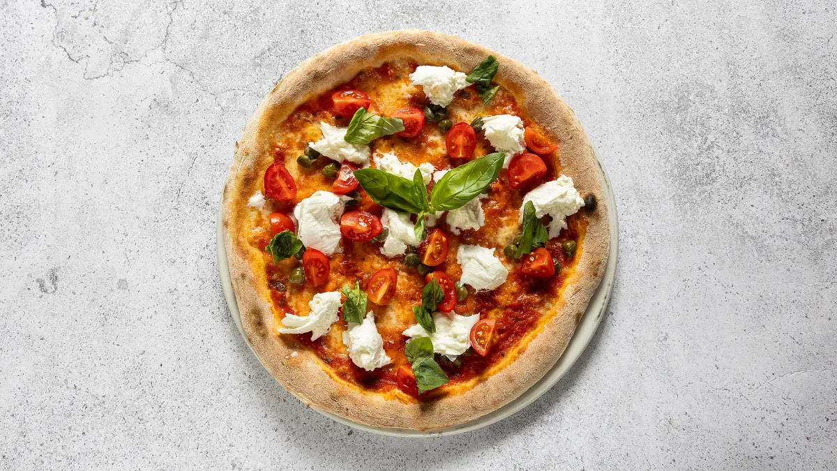 Caprese pizza (32 cm)
