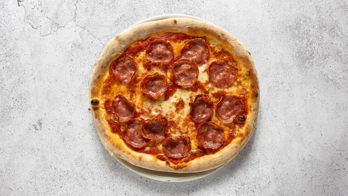 Salame pizza (32 cm)