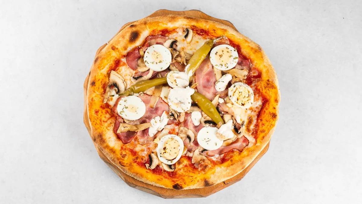 Pizza Kmečka