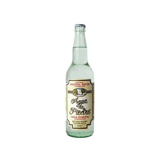 Agua de piedra mineral