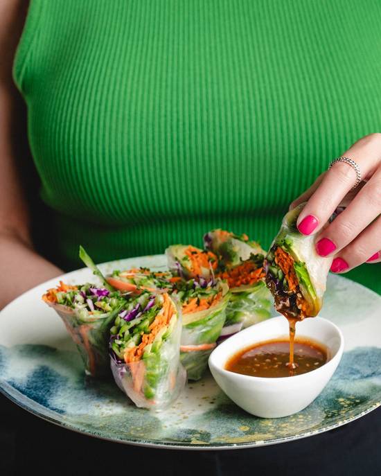 Rainbow spring rolls