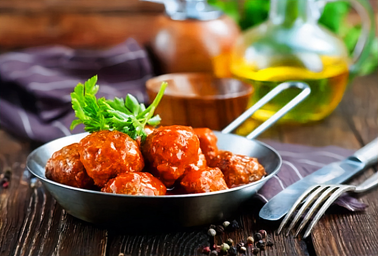 Cazuela de Albondigas
