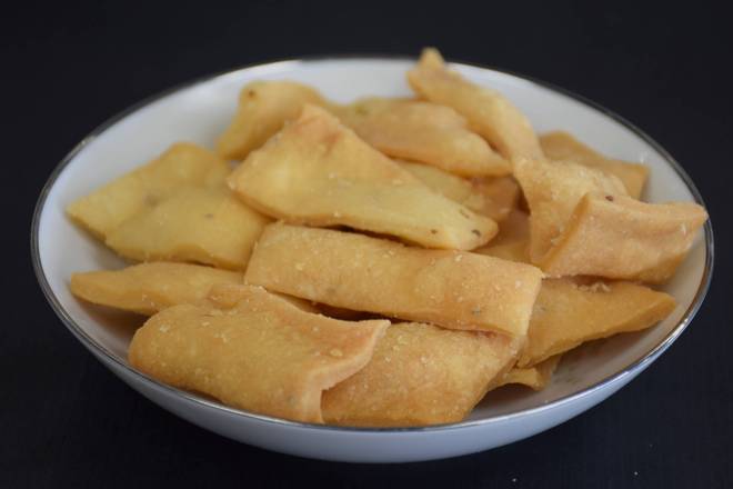 Namak Pare (1/2 lb)