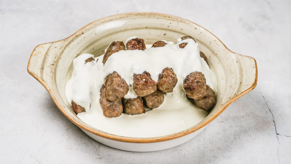 Ćevapi sa kajmakom 5 komada