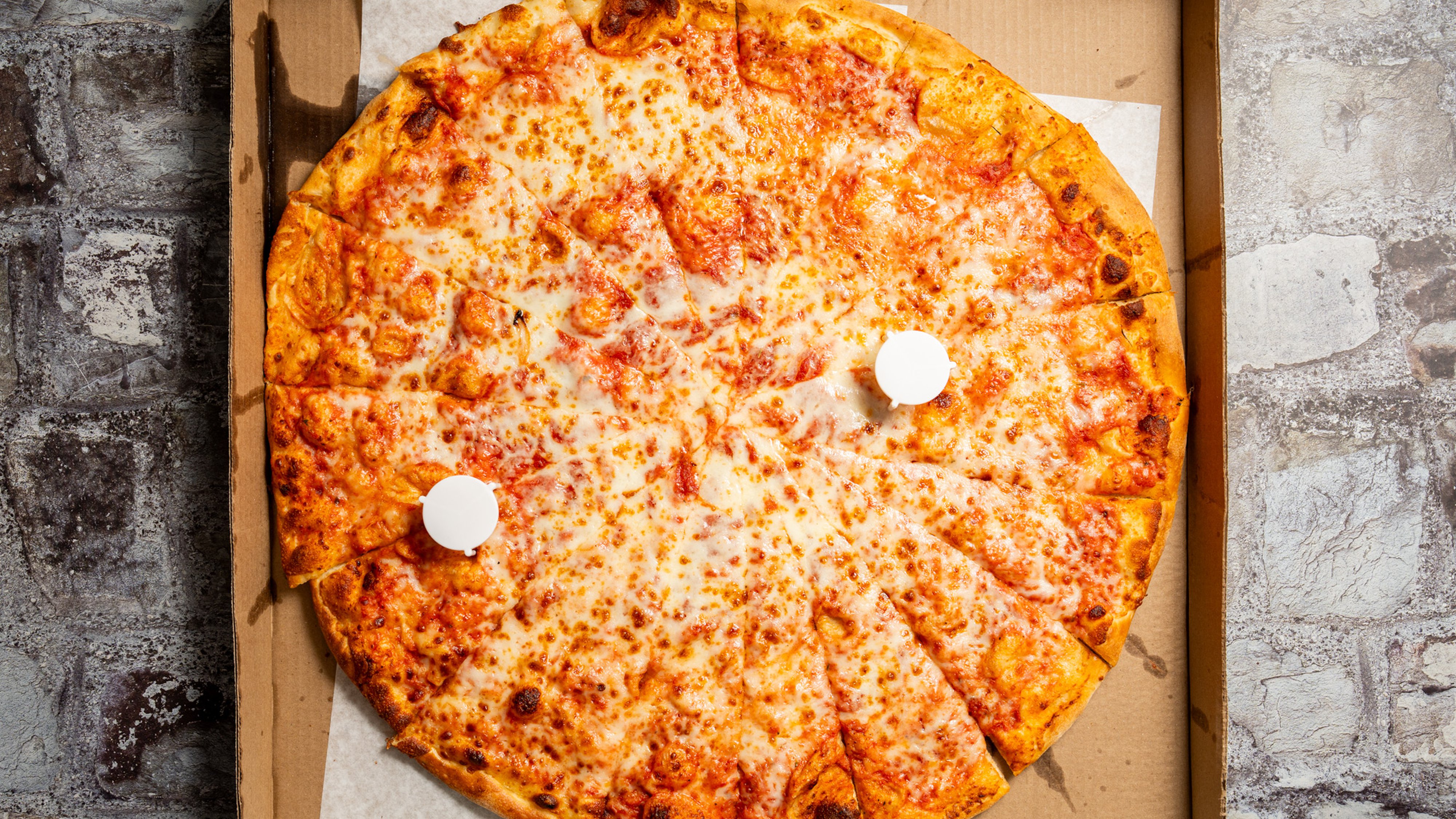 New York Pizzas (20" Giant)