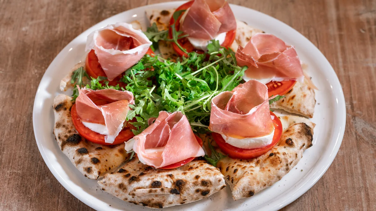 Pizza Caprese