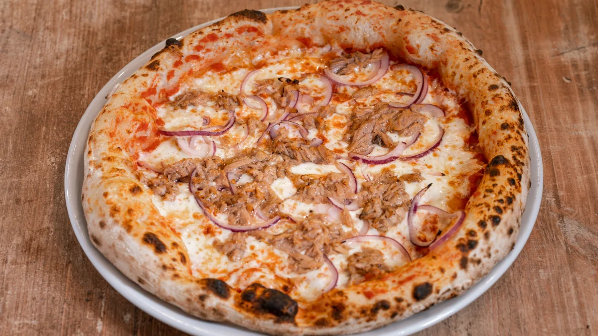 Pizza Tonno e cippola