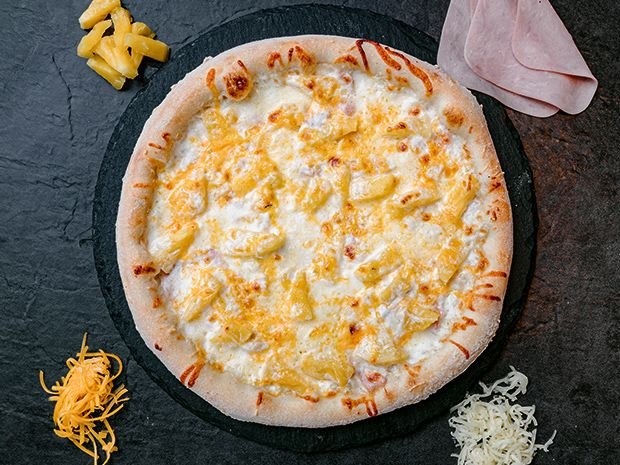 Malá Triple Cheese Hawaii