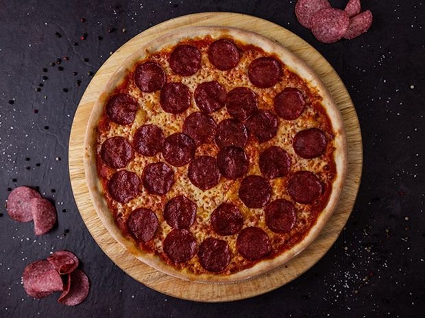 Pizza Salámová