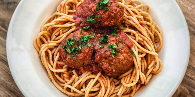 Linguini and Meatballs