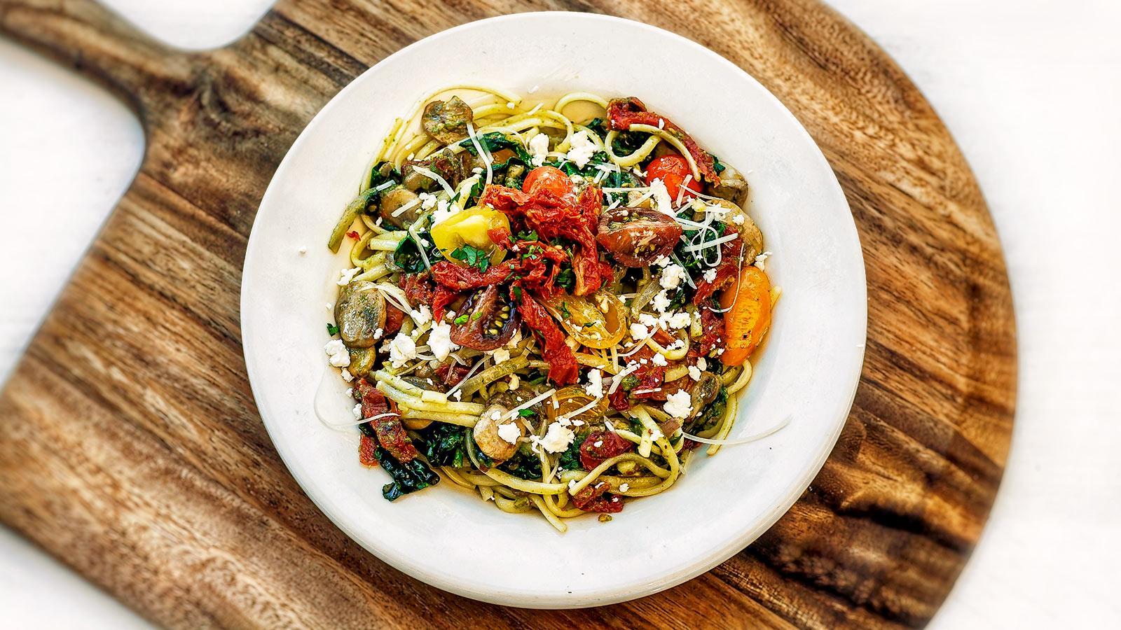 BUILD YOUR PASTA (Family)