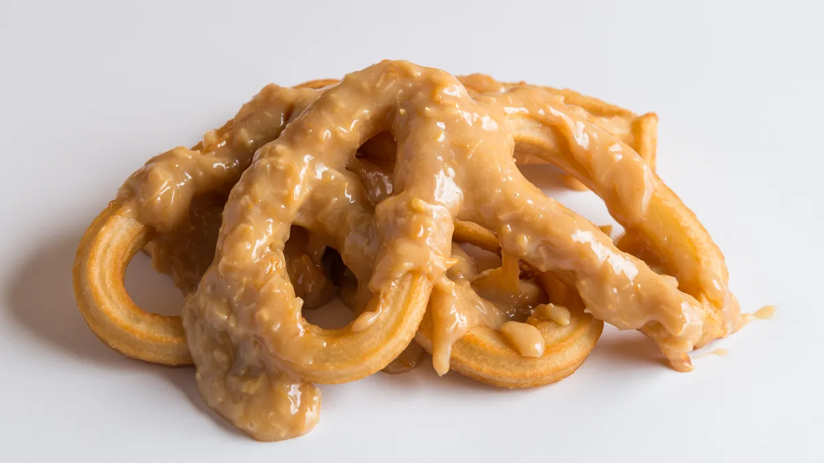 Kadaif u beloj čokoladi sa crunchy lešnikom Churros 8kom