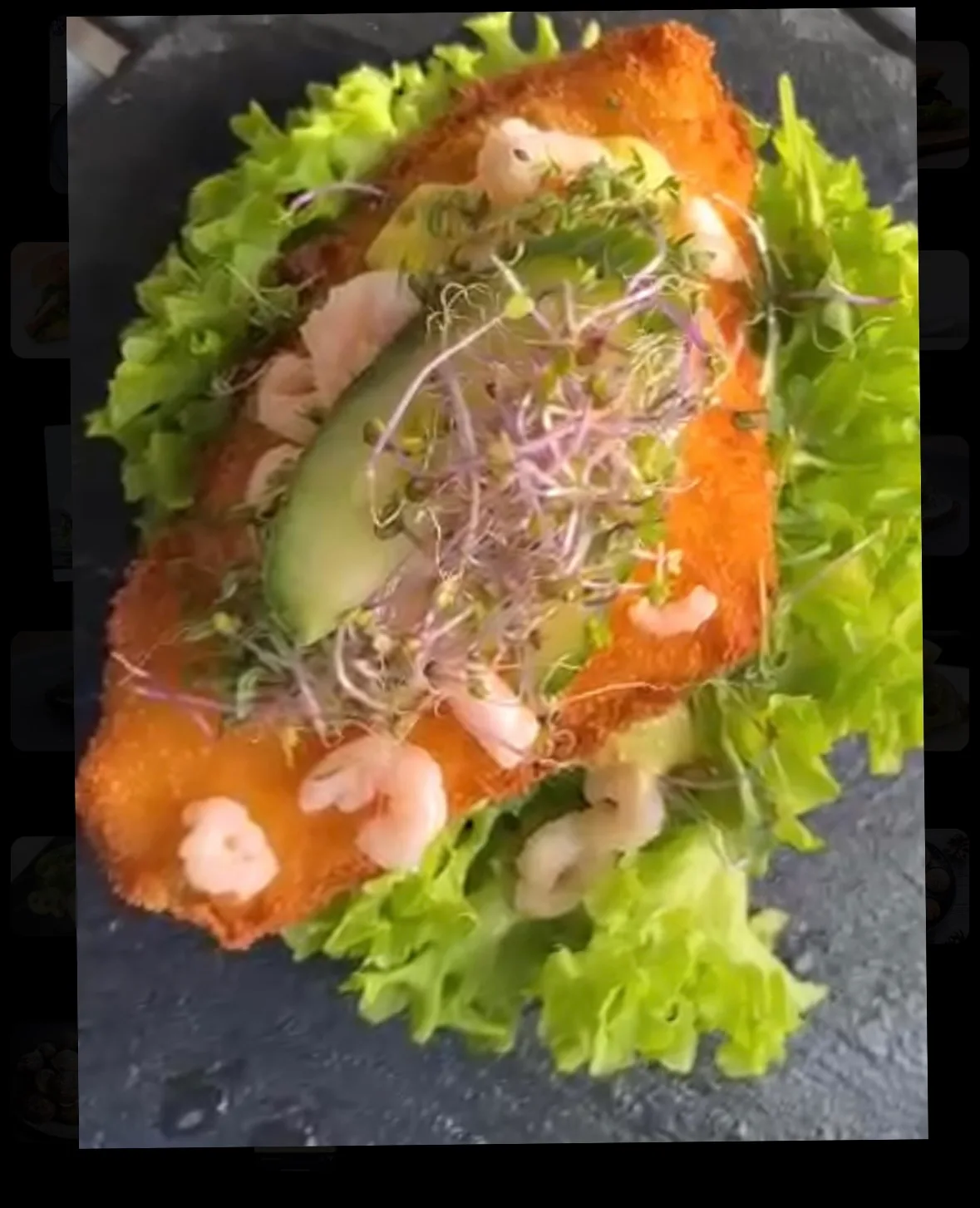 Fiskefilet med Mayonnaise, Rejer, Citron,aguak and Spirer
