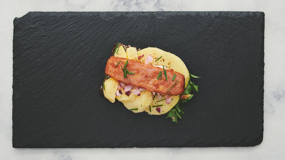 Kartoffel med mayonnaise og kalve bacon