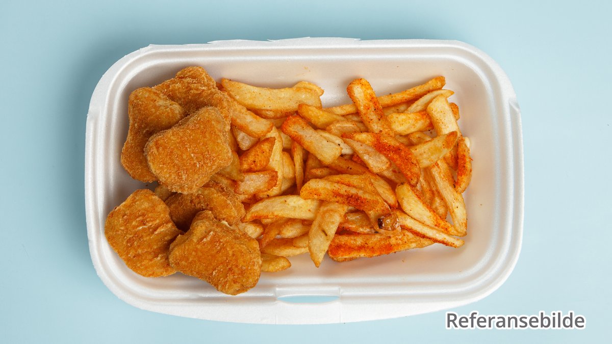 64. Kyllingnuggets m/ Chips