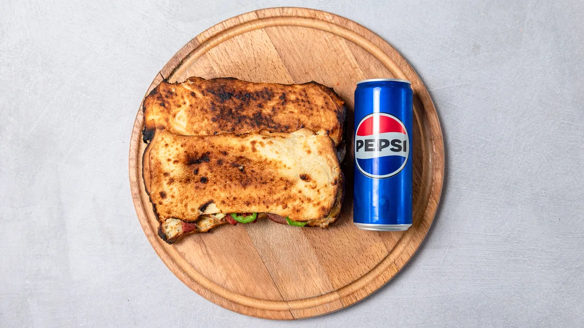 2x Mix Sandwich + Pepsi