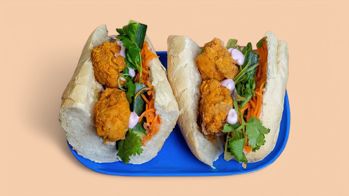 Crispy Chicken Banh Mi (S14)