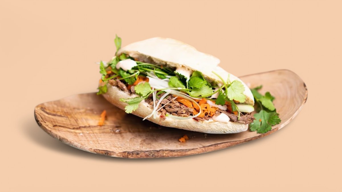Pulled Chili Beef Banh Mi (S7)