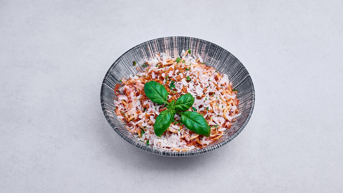 Crna pasta Bolognese