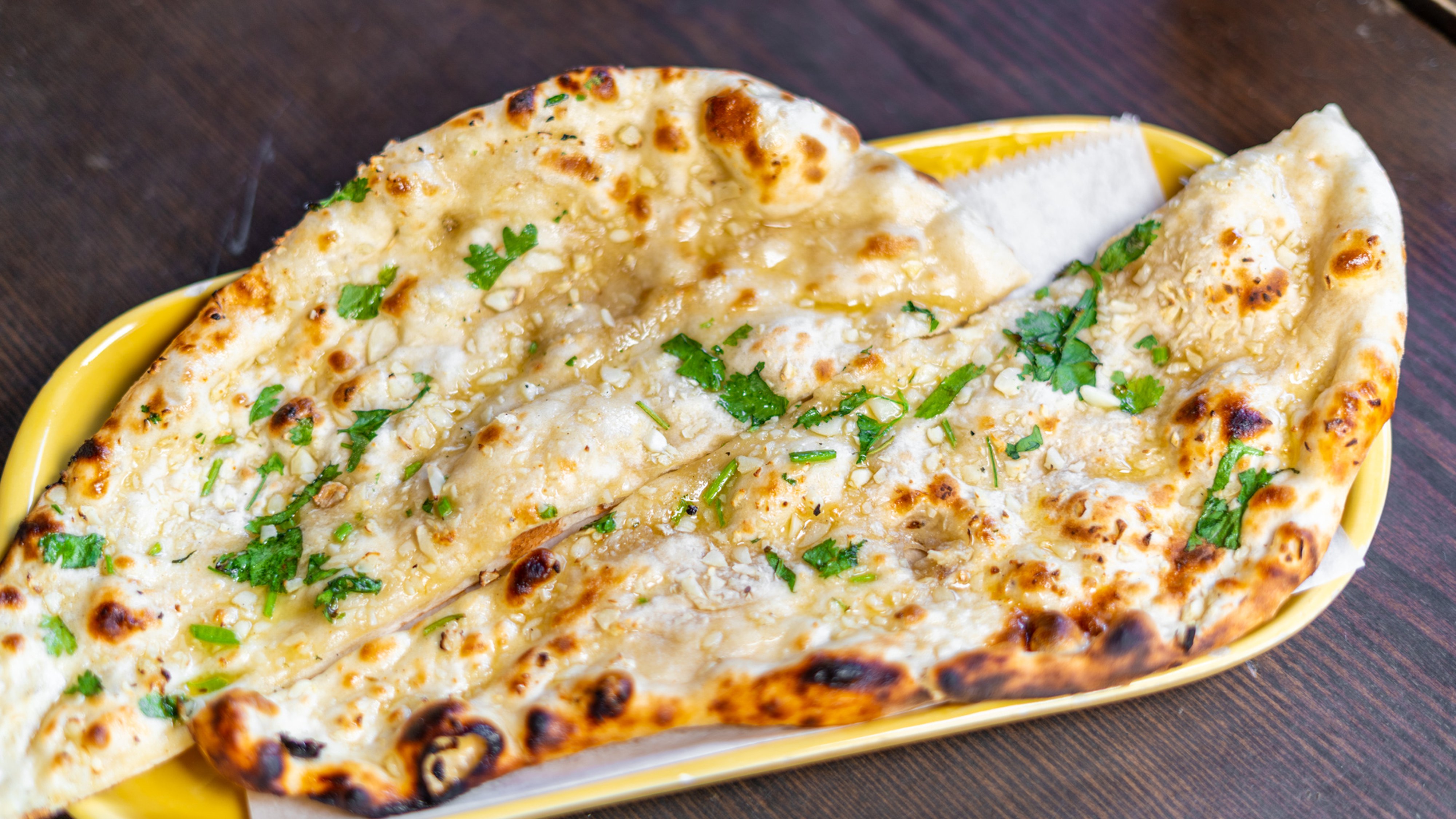 2. Garlic Naan