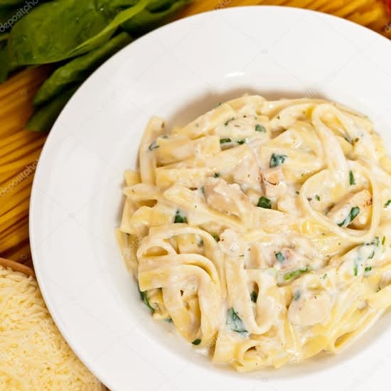 Chicken Alfredo Fettuccini