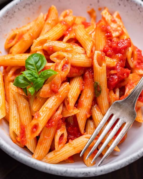 PENNE-MARINARA (RED SAUCE)