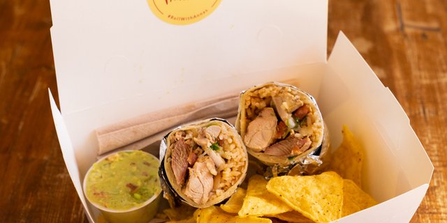 Burrito Bundle (Chips and Guacamole)