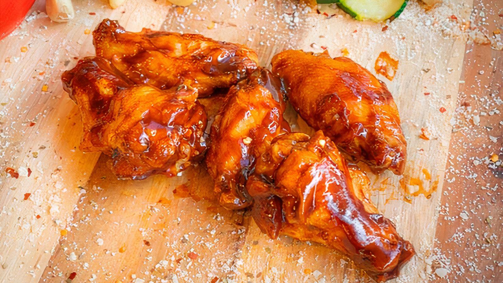 12 Jumbo Wings