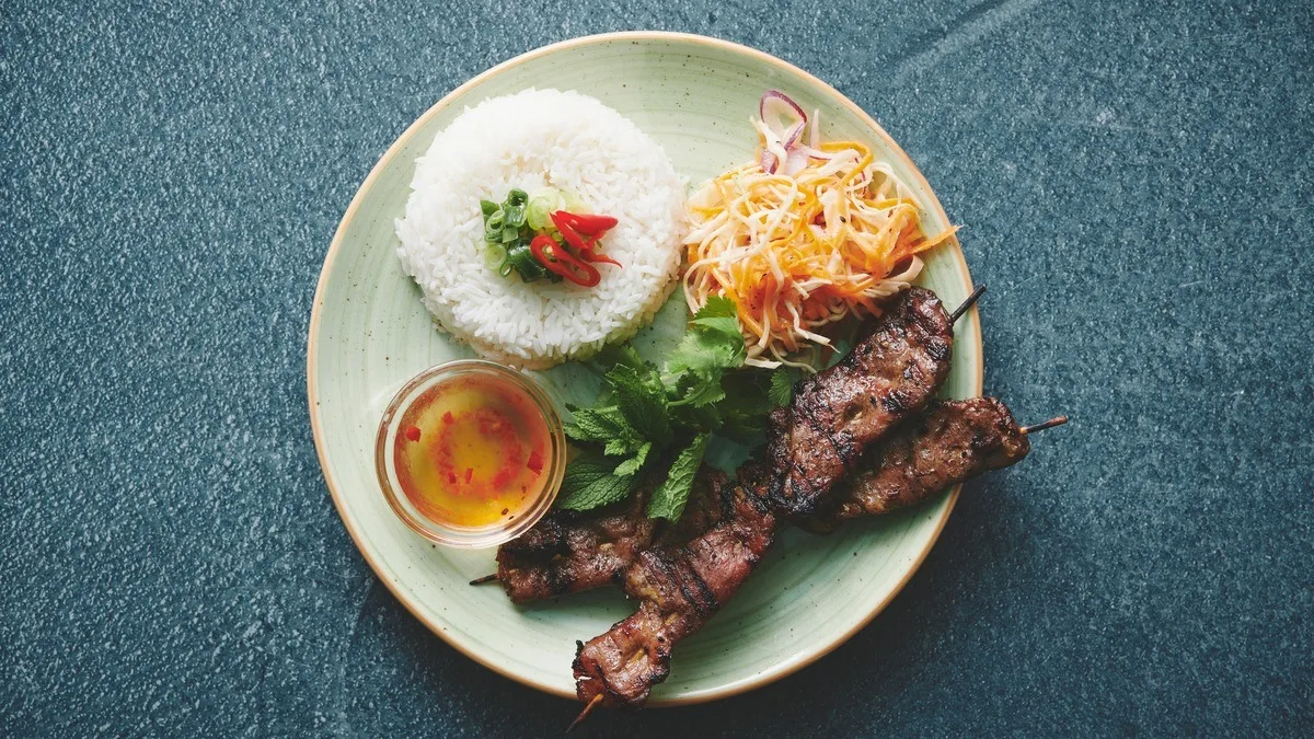 Nr. 12 - Com Thit Heo Xien Nuong