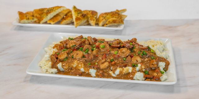 Shrimp 'N Grits Platter