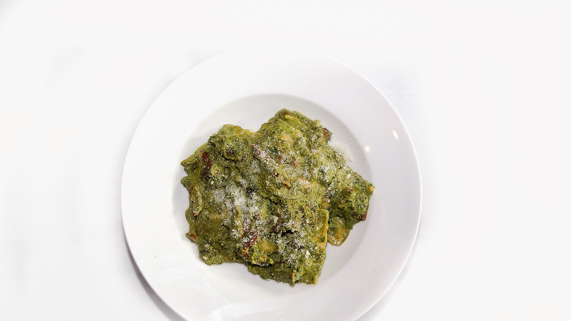 Creamy Pesto Ravioli