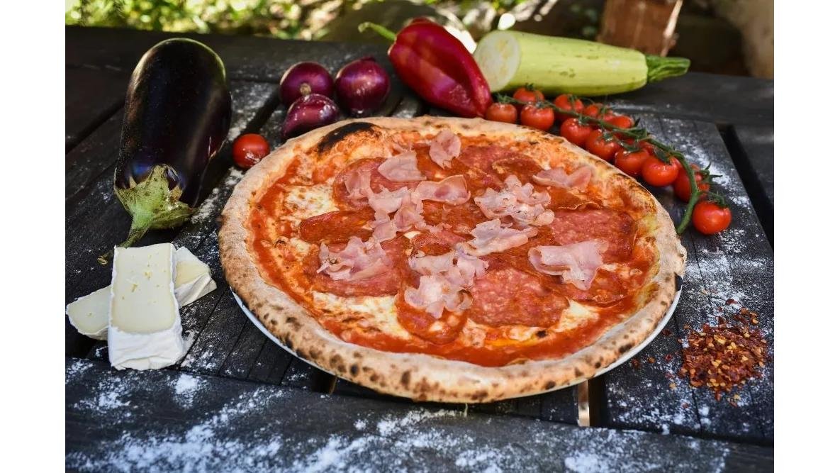 Pizza Con Carne