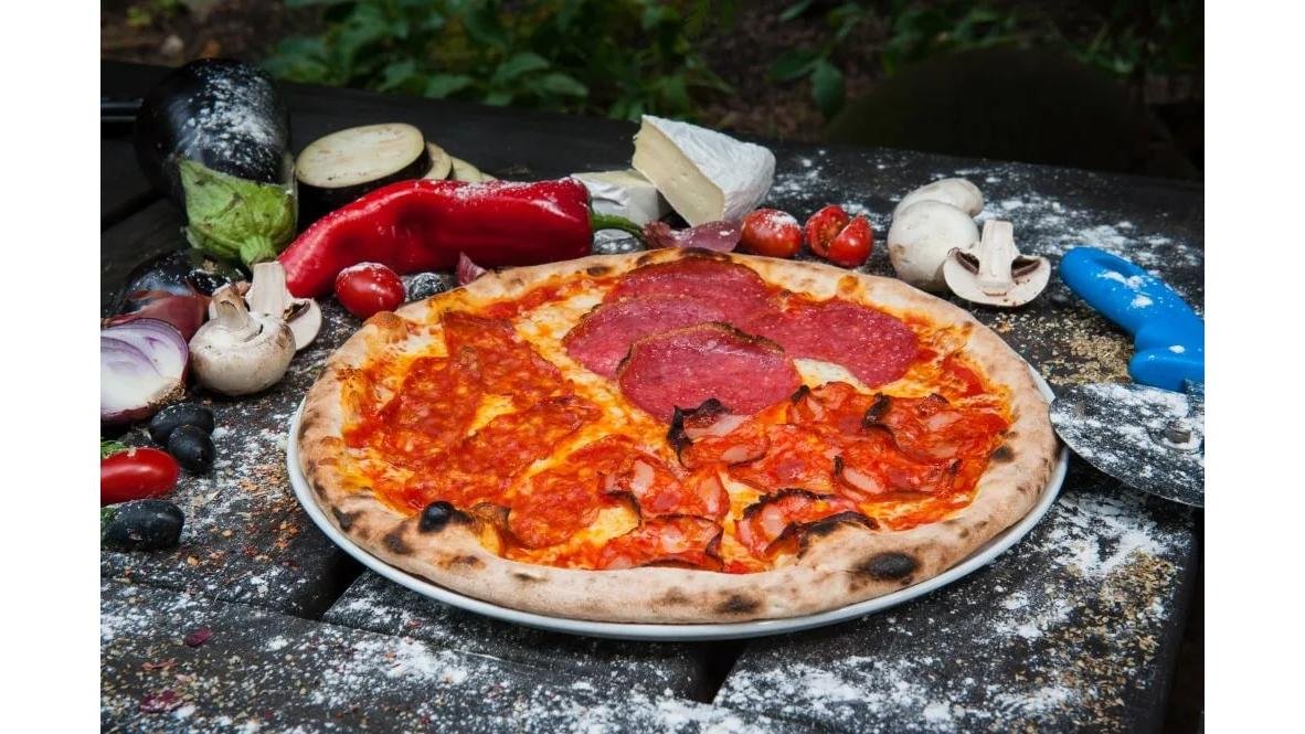 Pizza Tre Salami