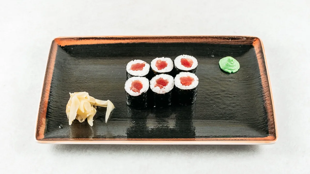 Tuna hosomaki