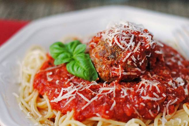1/2 Spaghetti Meatball