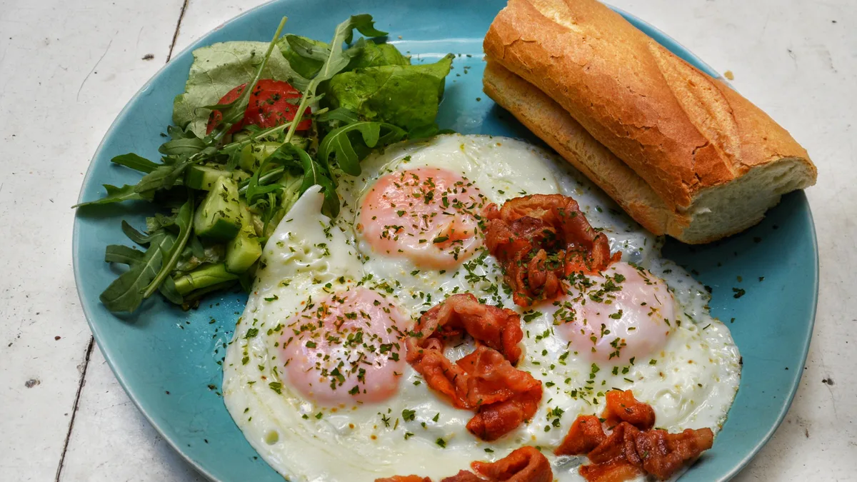 Bacon and eggs
