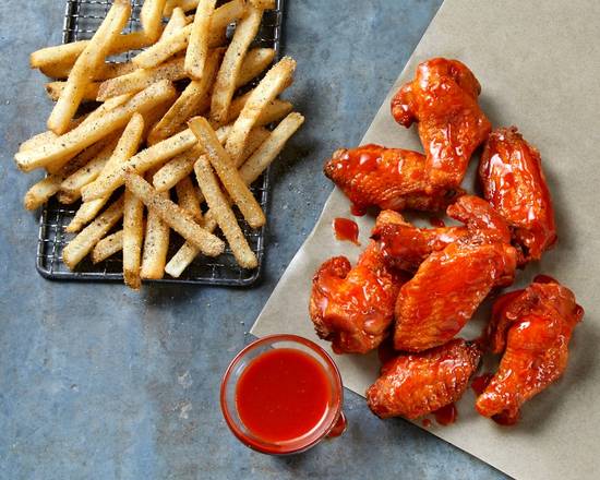 8 Bone-In Wings