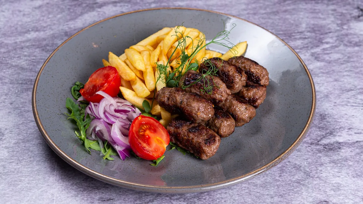 Juneći ćevapi