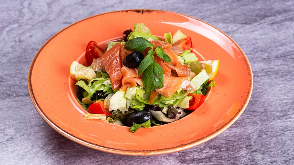 Losos salata