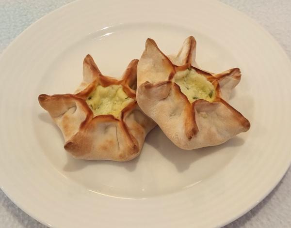 Esfiha De Queijo Sextavada