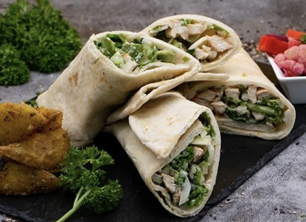 Combo Shawarmas Pollo (2) + Bebida Tamer Hindi + Postre Baklawa