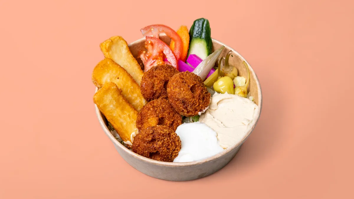Falafel und Halloumi