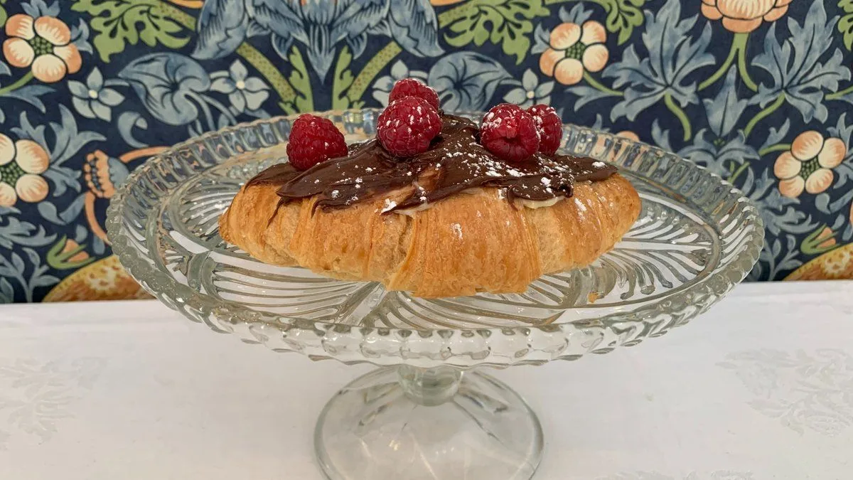 Aranypinty croissant