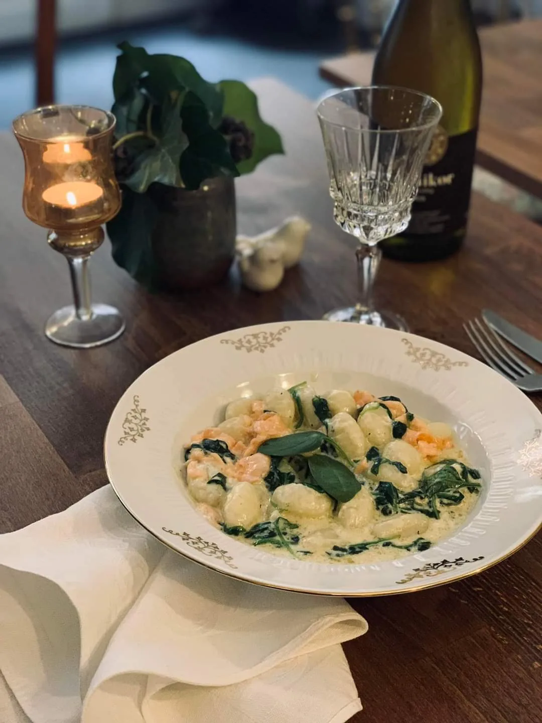 Füstölt Lazacos, spenótos, tejszínes gnocchi