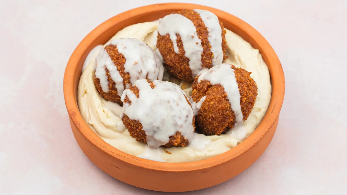 * Falafel humus