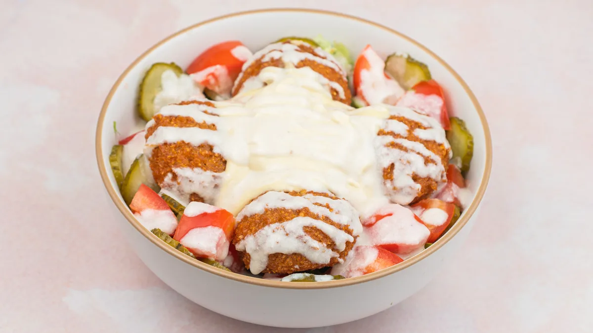 * Falafel salata