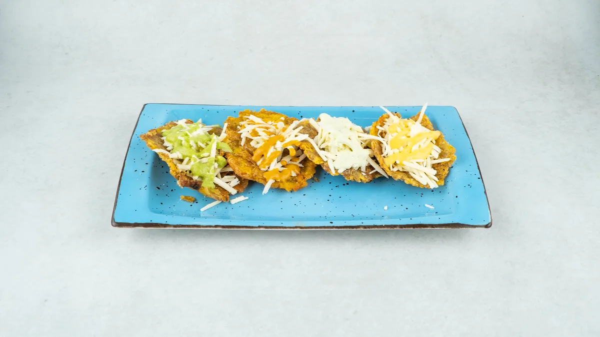 Tostones con queso