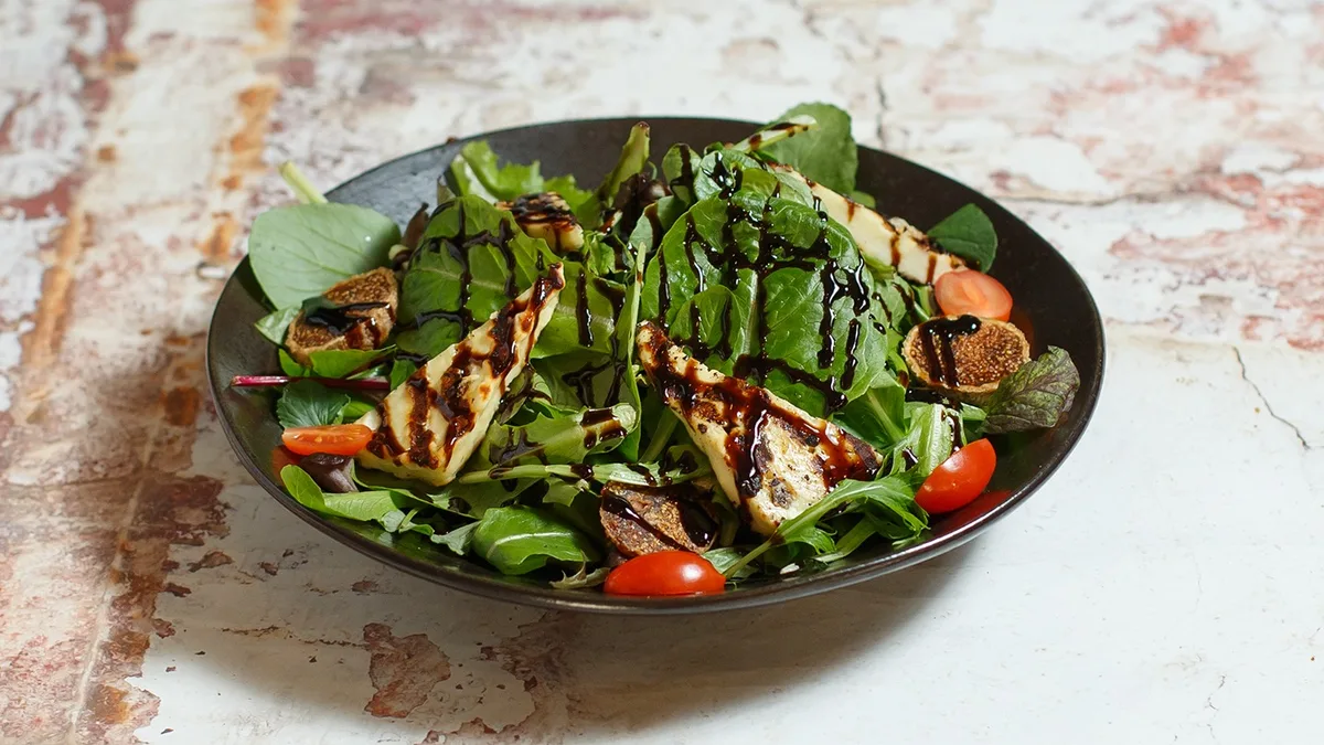 Halloumi Fig Salad